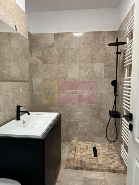 Studio in zona Exigent Lujerului